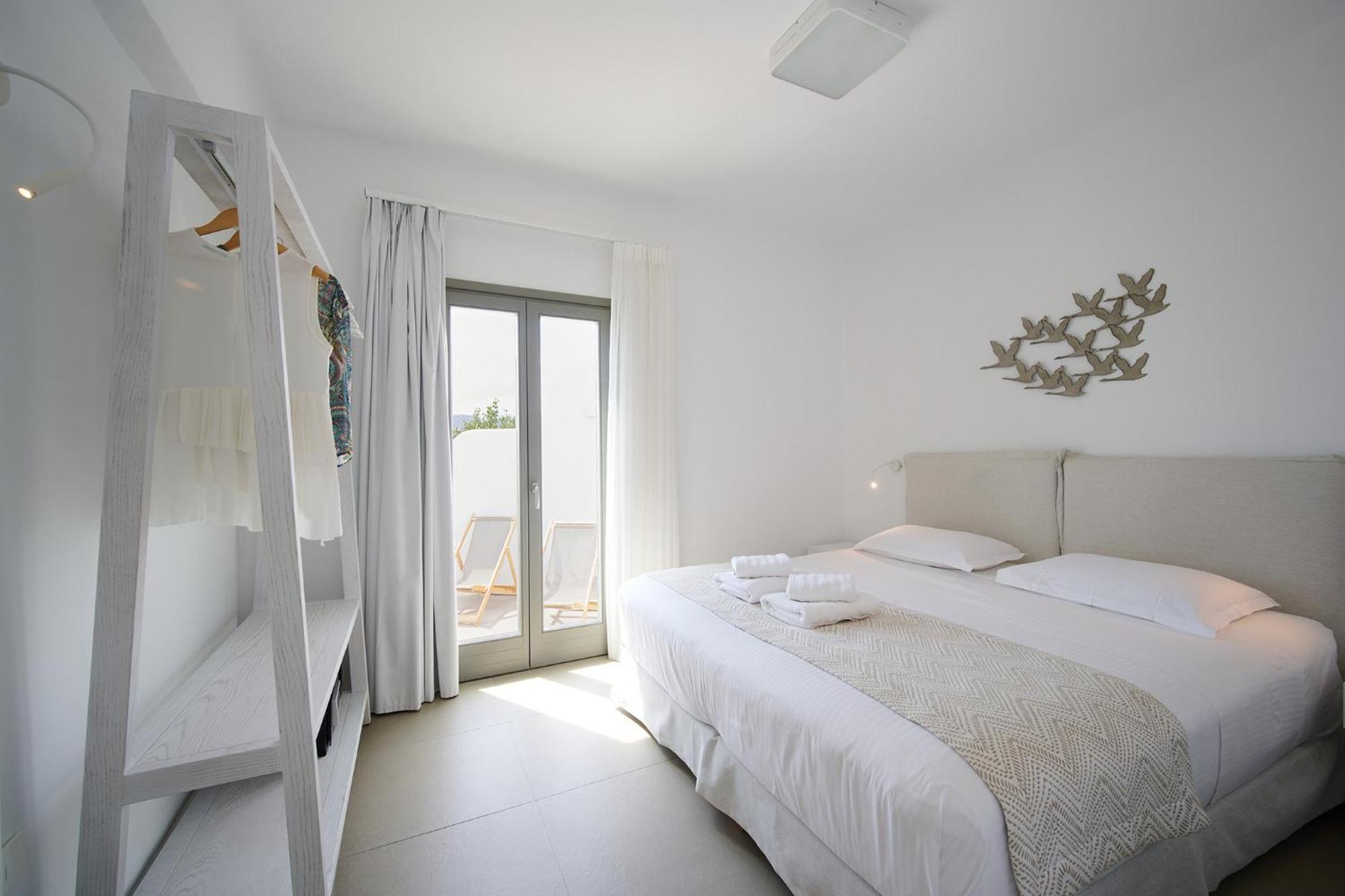 Kymo Luxury Suites Paros Kolympithres Ngoại thất bức ảnh
